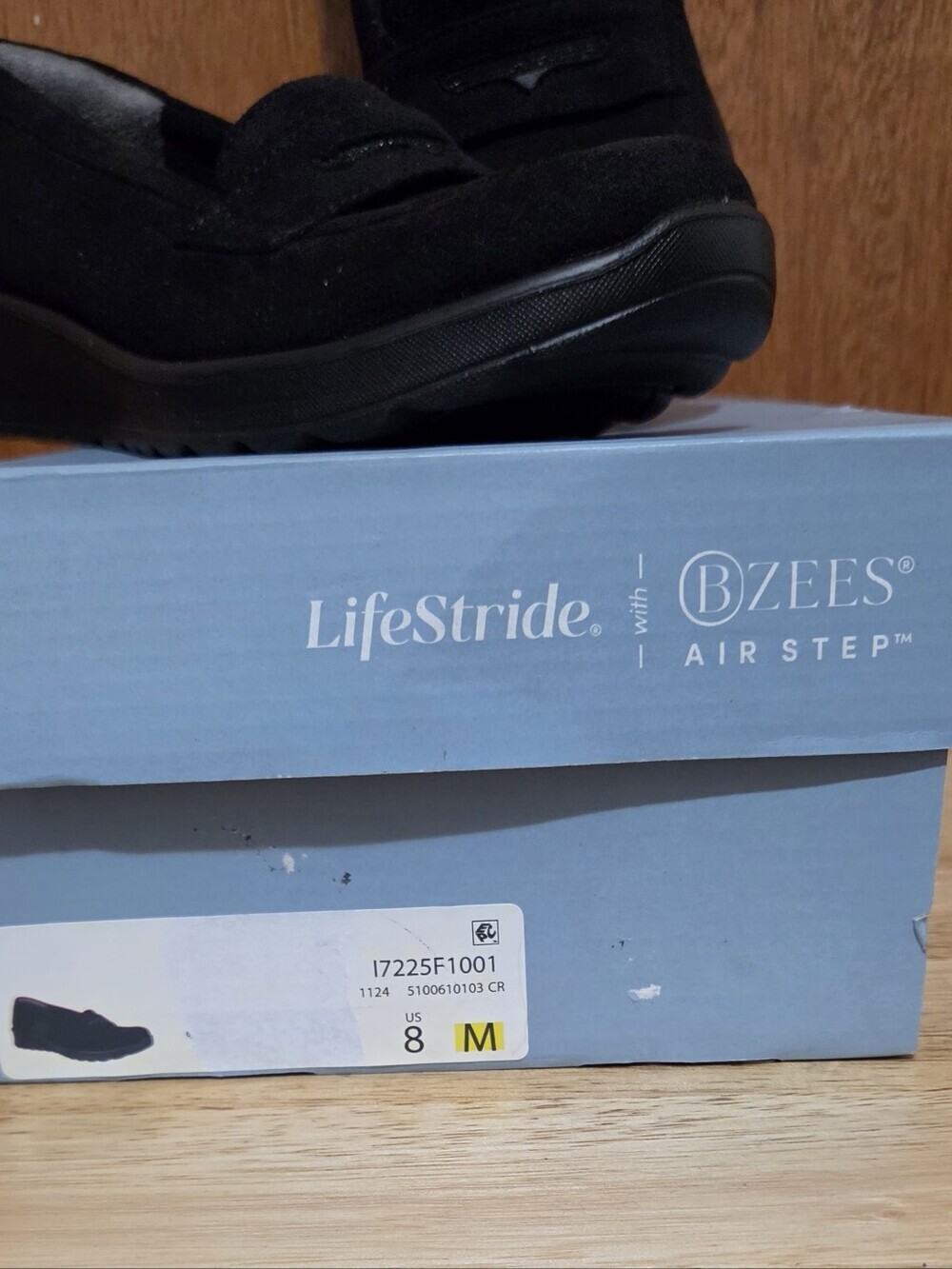 Bzees Black Loafers /Slip On/Size 8M/ Air Step Technology / Low wedge sole / NWT - Picture 10 of 11